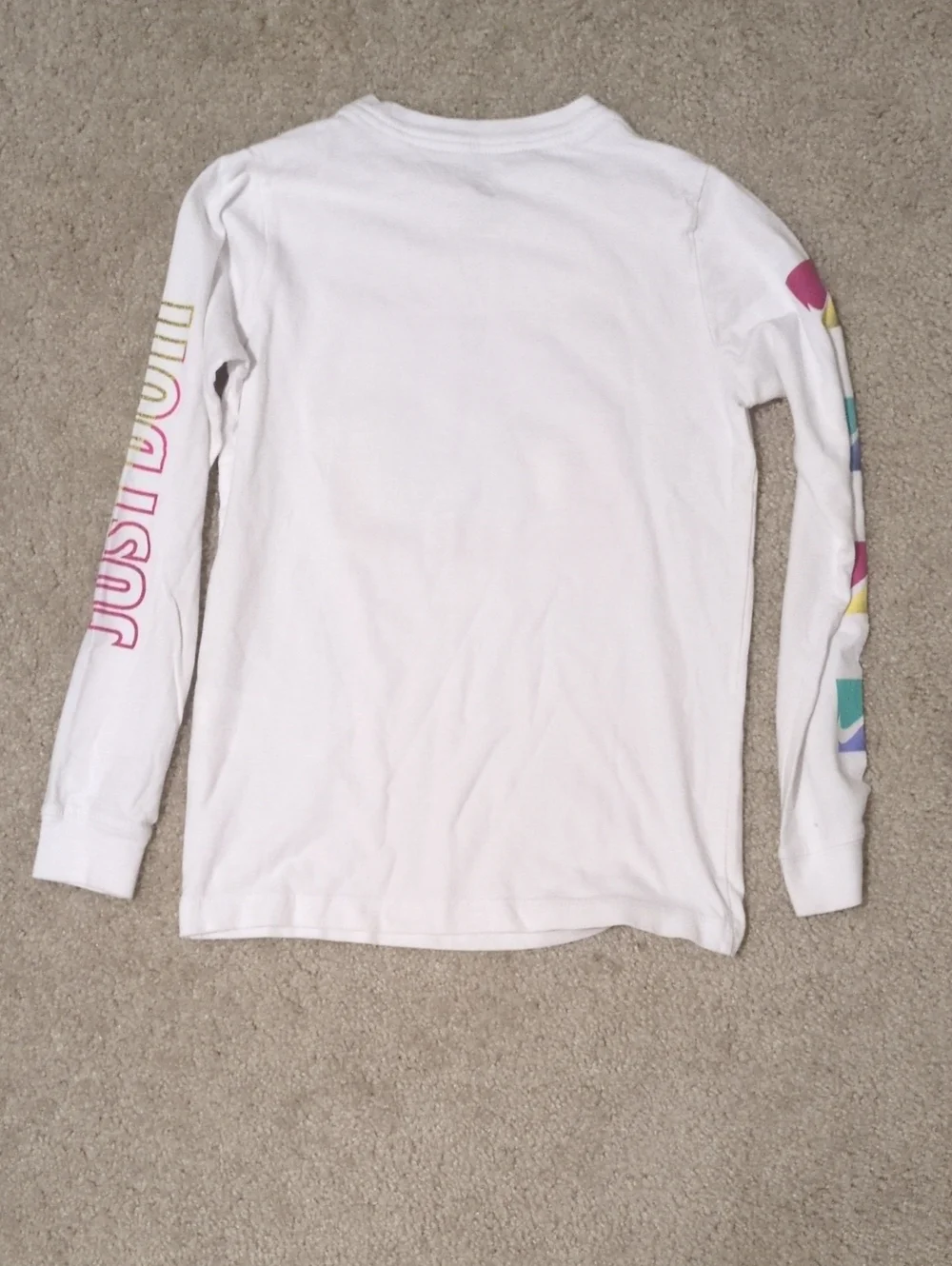 NEW Nike Graphic Tee Kids